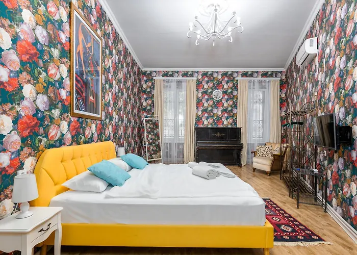 Sololaki Rooms